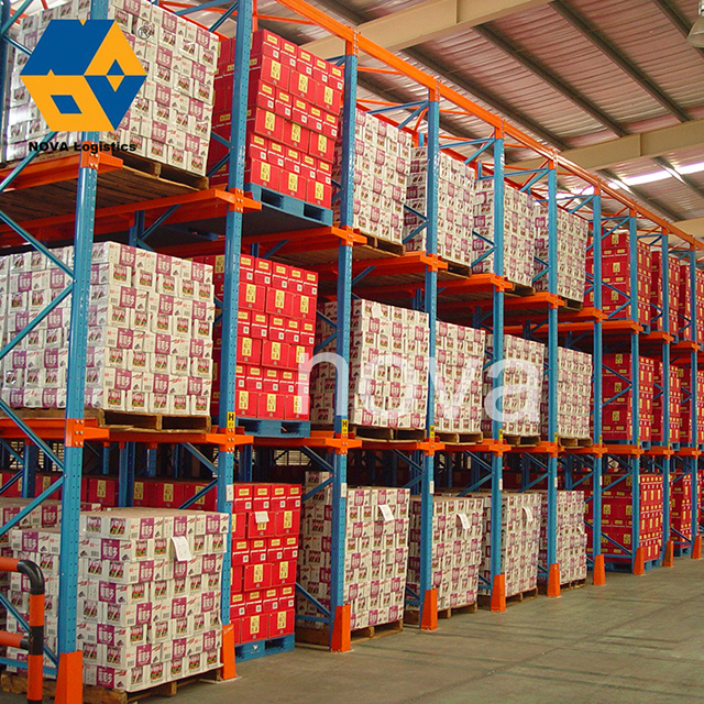 คลังสินค้าที่ปรับแต่งเองเหล็กกล้าความหนาแน่นสูงไดรฟ์ในการจัดเก็บพาเลทแบบไดรฟ์ผ่านพาเลท